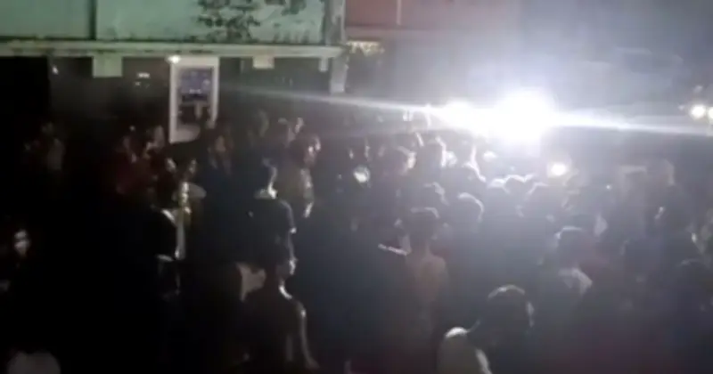 চট্টগ্রামে চার বছরের শিশু ধর্ষণের অভিযোগ, অভিযুক্তের বাসা ঘেরাও
