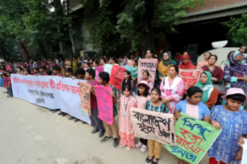 পল্লবীতে শিশু ধর্ষণ ও হত্যার প্রতিবাদে নালন্দা শিক্ষার্থীদের মানববন্ধন