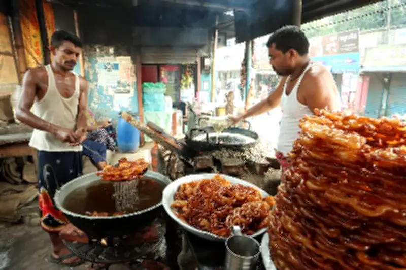 দেশের ১৩ জেলায় তাপপ্রবাহ, আরও চার দিন ভ্যাপসা গরম