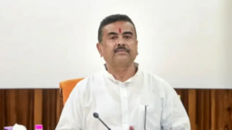 সরকারি কর্মকর্তাদের বাকস্বাধীনতা হরণের অভিযোগ শুভেন্দুর বিরুদ্ধে