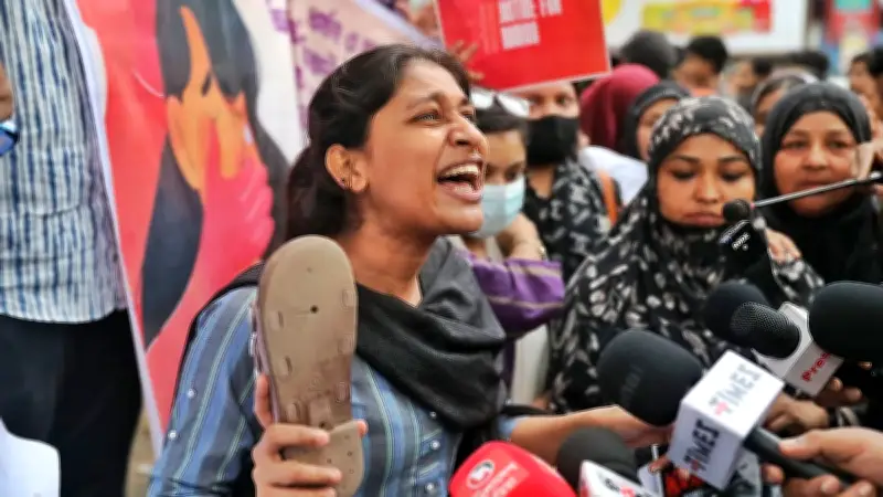 শিশু ও নারী নির্যাতনের প্রতিবাদে সারা দেশে মানববন্ধন