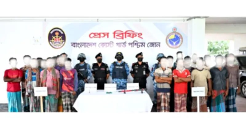 সুন্দরবনে অপহৃত ২১ জেলেকে উদ্ধার করল কোস্টগার্ড