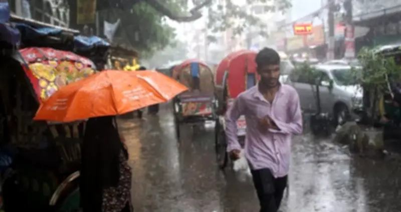 ৪ বিভাগে ভারী বৃষ্টির সম্ভাবনা, বলছে আবহাওয়া অফিস
