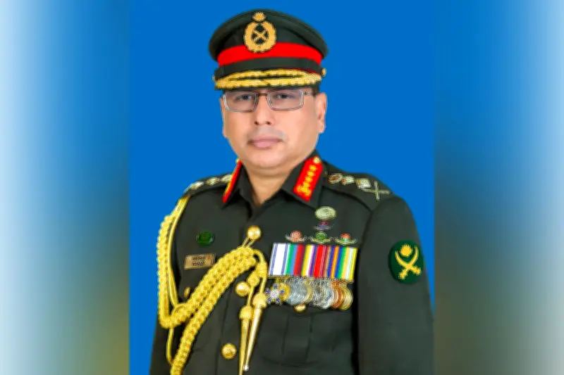 সেনাপ্রধান ওয়াকার-উজ-জামান হজ পালনে সৌদি আরব গেছেন