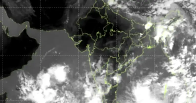 ভারতে স্বস্তি: নির্ধারিত সময়ের আগেই মৌসুমি বৃষ্টির সম্ভাবনা