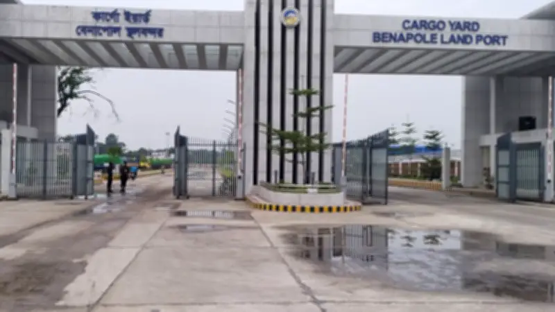 বেনাপোল বন্দরে ৭ দিন আমদানি-রপ্তানি বন্ধ, এলপিএলে সাকিব-তাসকিন এক দলে