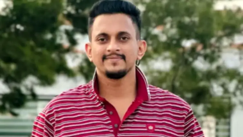 এনসিপি নেতার ওপর ডিম নিক্ষেপ হামলার ভিডিও ভাইরাল