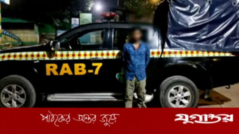 চট্টগ্রামে কাভার্ডভ্যান থেকে ২৩ হাজার ৬৬০ ইয়াবা উদ্ধার, গ্রেপ্তার ১