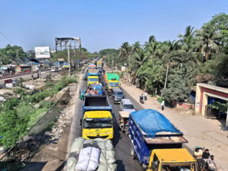 ঈদযাত্রায় দুর্ভোগ হতে পারে: মহাসড়কের ৯৪ জায়গা ঝুঁকিপূর্ণ
