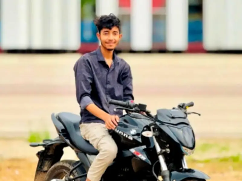 সীতাকুণ্ডে ঢেউয়ে নিখোঁজ পর্যটকের লাশ উদ্ধার