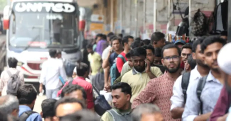 ঘরের পথে মিলল না মানবিকতা: মা-মেয়ে হাসপাতালে ভর্তি