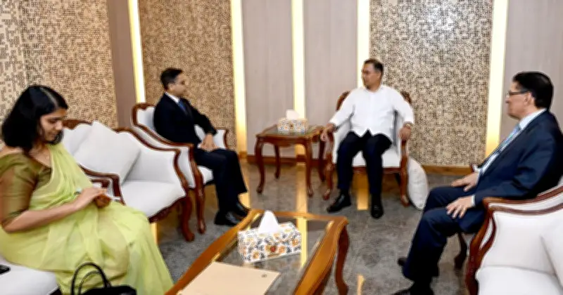 ভারতীয় হাইকমিশনারের সঙ্গে প্রধানমন্ত্রীর বিদায়ী সাক্ষাৎ