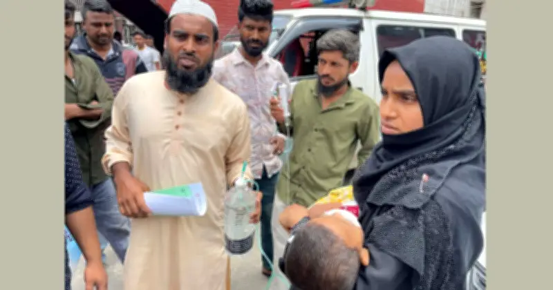 হামে আক্রান্ত শিশুদের সিট না পেয়ে হাসপাতালে করিডোরে রাত কাটানোর ঘটনা