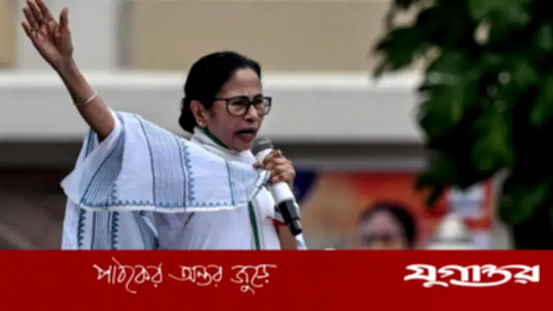 বিজেপির বিরুদ্ধে লড়াই জোরদার করতে ইন্ডিয়া জোটের বৈঠক ডাকলেন মমতা