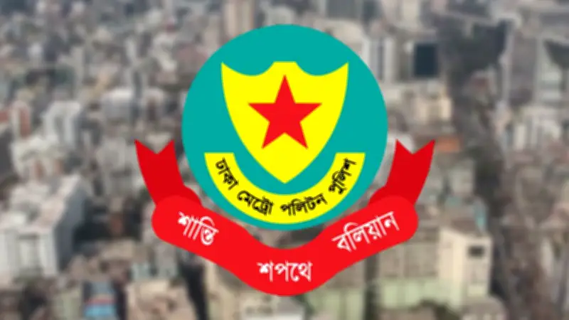 ঈদ ঘিরে রাজধানীতে কঠোর নিরাপত্তা, কমলাপুরে যাত্রীদের ভিড়
