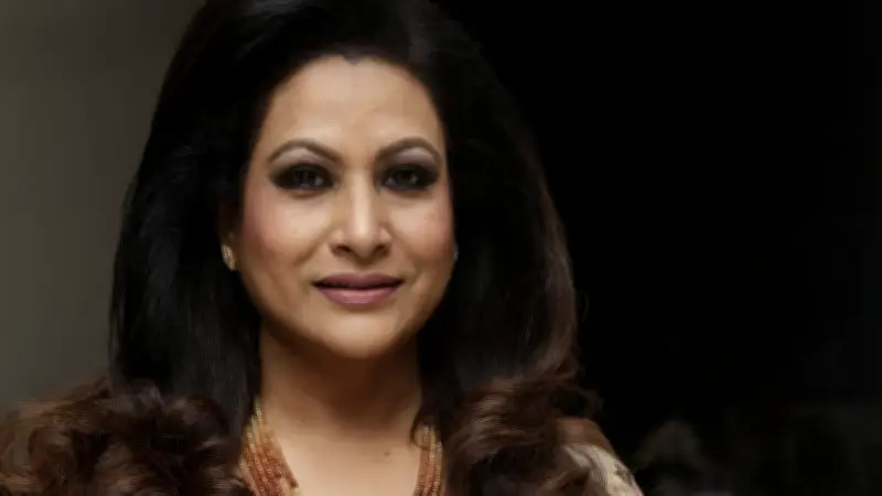 নায়িকা চম্পার ঈদ স্মৃতি: শৈশব থেকে হজ পর্যন্ত