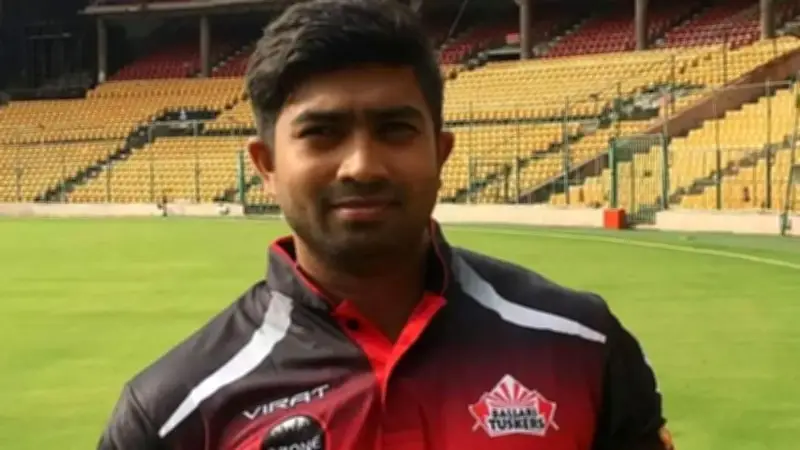 মাঠেই মৃত্যু ভারতীয় পেসারের; বিসিবি নির্বাচন থেকে সরে দাঁড়ালেন ৩ প্রার্থী
