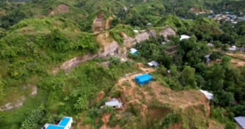 সীতাকুণ্ডে যৌথবাহিনীর সাত ঘণ্টার অভিযান, আটক ১৫