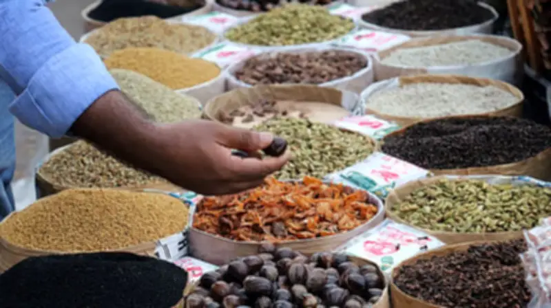 ঈদে মসলার বাজারে দাম বাড়তি, এলাচ ৫৫০০ টাকা কেজি