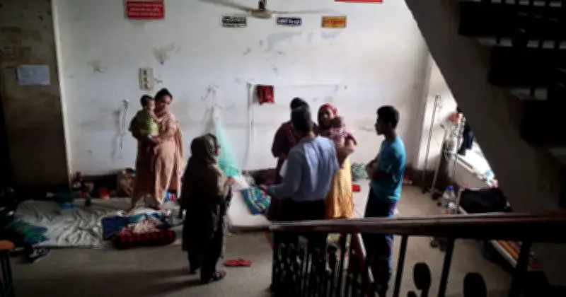 মহাখালী সংক্রামক হাসপাতাল: অস্বাস্থ্যকর পরিবেশ ও শয্যা সংকটে রোগীদের দুর্ভোগ