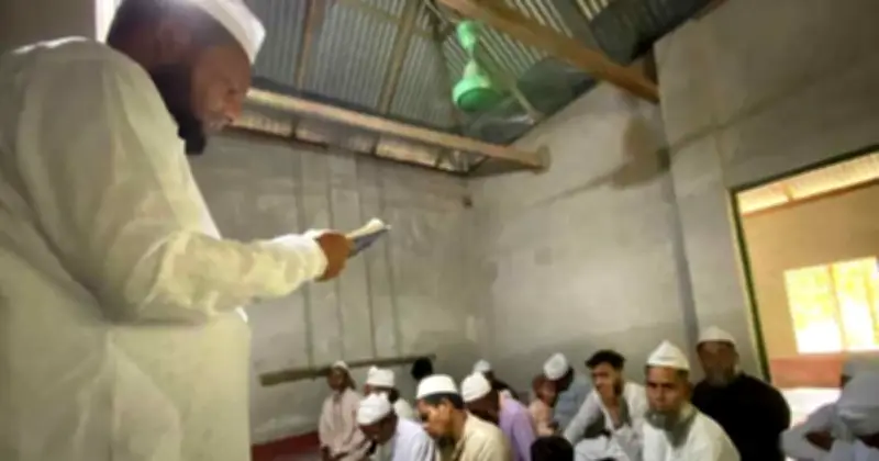 সদরপুরে সৌদি আরবের সঙ্গে মিল রেখে আগাম ঈদুল আজহার নামাজ