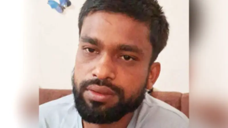 লিবিয়া থেকে ফিরলেন নির্যাতনের শিকার রায়হান, বিচার দাবি