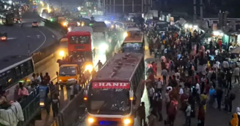ঈদে ঘরমুখী মানুষের চাপে ঢাকা-টাঙ্গাইল মহাসড়কে ৪০ কিমি যানজট