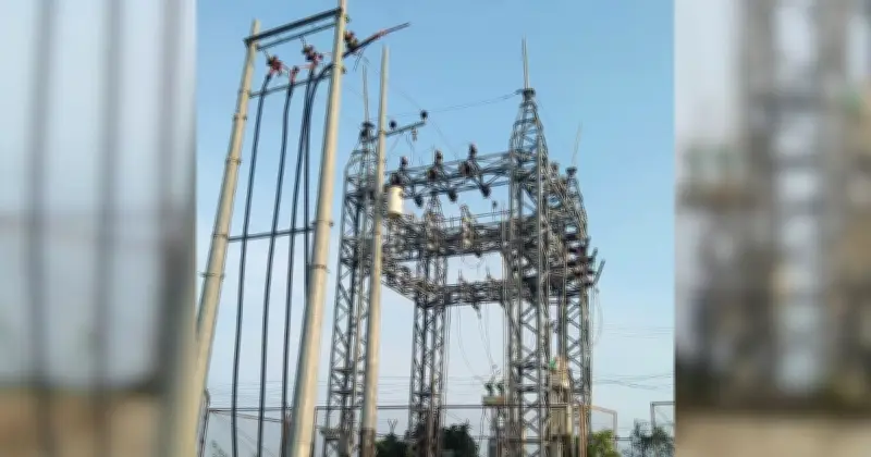 নিঝুম দ্বীপে বিদ্যুৎ সঞ্চালন স্টেশন নদী ভাঙনের কবলে
