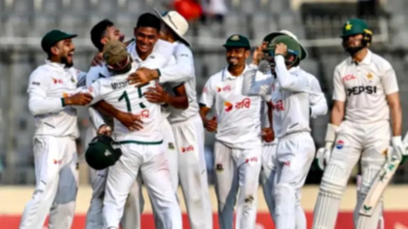 বারিধারা বাইতুল আতিক মসজিদে ঈদের জামাত সকাল আটটায়