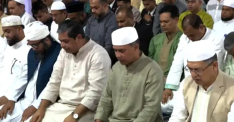 ঈদুল আজহায় জাতীয় ঈদগাহে রাষ্ট্রপতি ও প্রধানমন্ত্রীর একসঙ্গে নামাজ