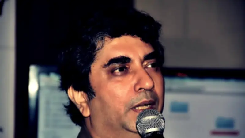পরিচালক অনীক দত্তের মৃত্যু: ময়নাতদন্তের রিপোর্টে গুরুতর আঘাতের চিহ্ন