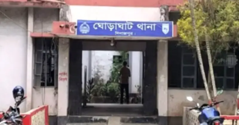 দিনাজপুরে সড়ক দুর্ঘটনায় দুই শিশু নিহত, মা আহত