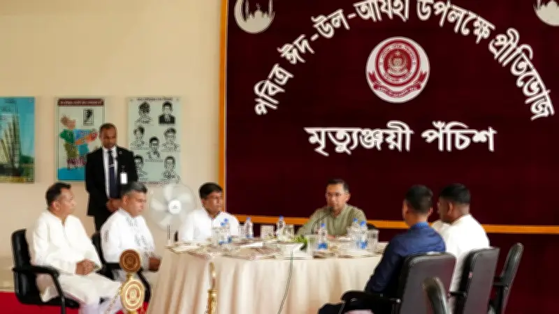 সেনাবাহিনীর সঙ্গে ঈদ প্রীতিভোজে প্রধানমন্ত্রী তারেক রহমান