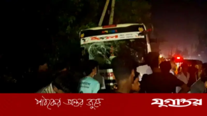 কর্ণফুলীতে বাস-লেগুনা সংঘর্ষে নিহত ৩, আহত ২০