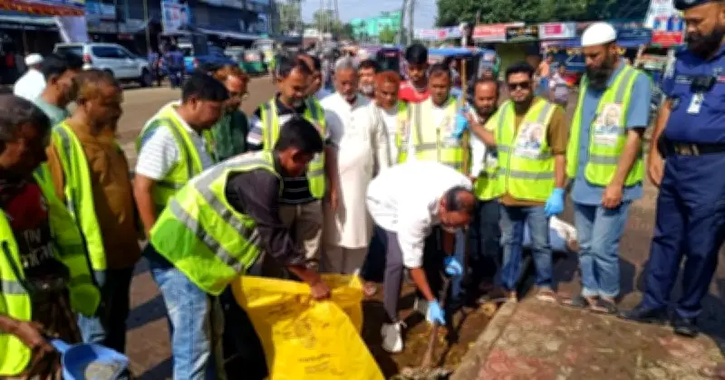 টাঙ্গাইলে কোরবানির বর্জ্য অপসারণে পরিচ্ছন্নতা অভিযান শুরু