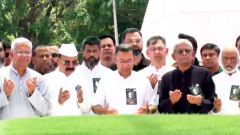 শহীদ জিয়ার সমাধিতে প্রধানমন্ত্রীর শ্রদ্ধা, ৫ অঞ্চলে ঝড়-বৃষ্টির সতর্কবার্তা