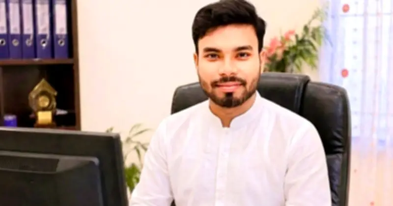 বগুড়ায় এনসিপি নেতার বিরুদ্ধে ছাত্রী-শিক্ষিকাকে উত্ত্যক্তের অভিযোগ, জুতাপেটা