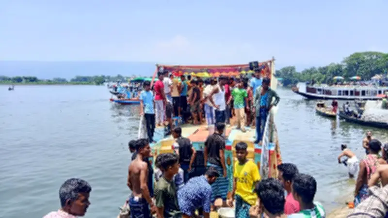 টাঙ্গুয়ার হাওরে ভ্রমণে গিয়ে পানিতে পড়ে নিখোঁজ কিশোর
