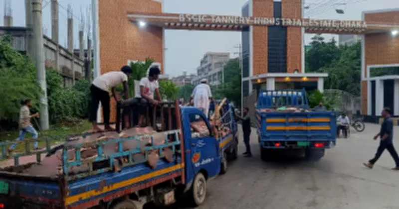 সাভার চামড়া শিল্পনগরীতে জমজমাট কাঁচা চামড়া সংগ্রহ