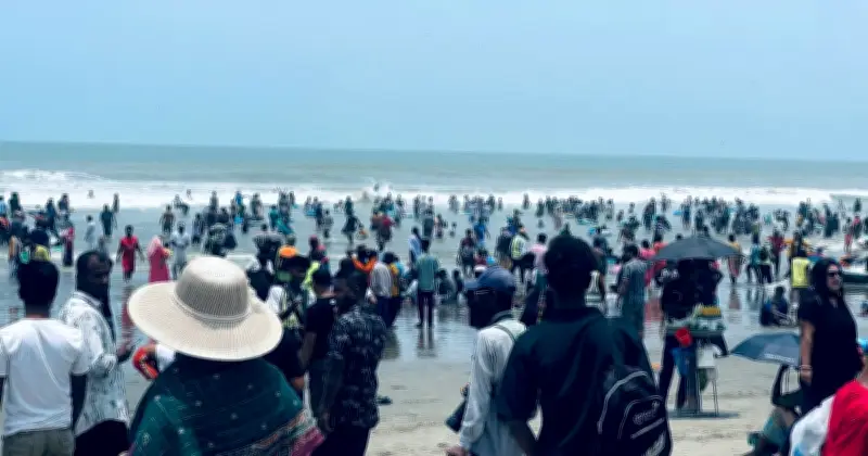 ঈদের ছুটিতে কক্সবাজারে পর্যটকের ভিড় বেড়েছে