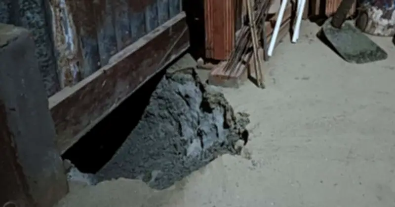 বন্ধুর বাড়িতে সিঁদ কেটে চুরি, ৩ বন্ধু কারাগারে