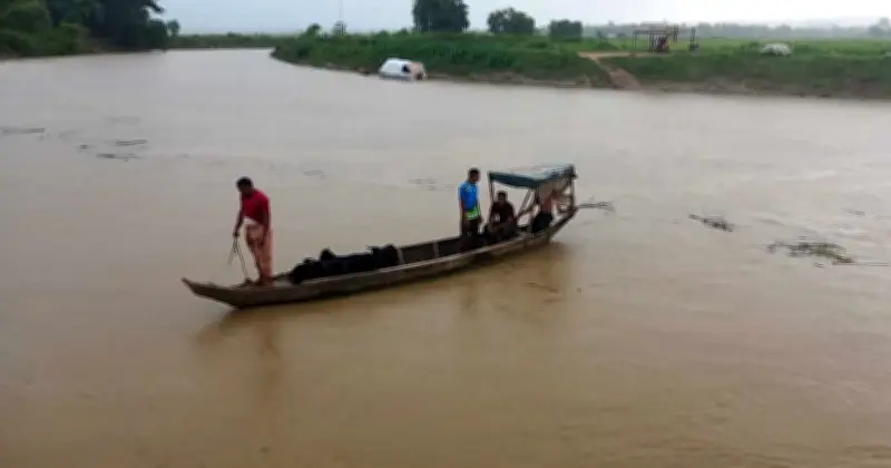 রাঙ্গামাটিতে নৌকাডুবি: ৮ জন উদ্ধার, এক তরুণ নিখোঁজ