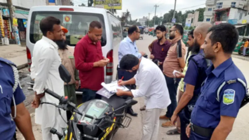 ঈদের ফিরতি যাত্রা নির্বিঘ্নে বিআরটিএর অভিযান ও ভ্রাম্যমাণ আদালত