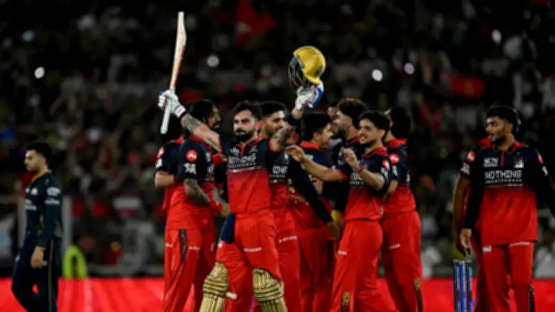 বিরাট কোহলির নেতৃত্বে আবারও আইপিএল জিতল বেঙ্গালুরু