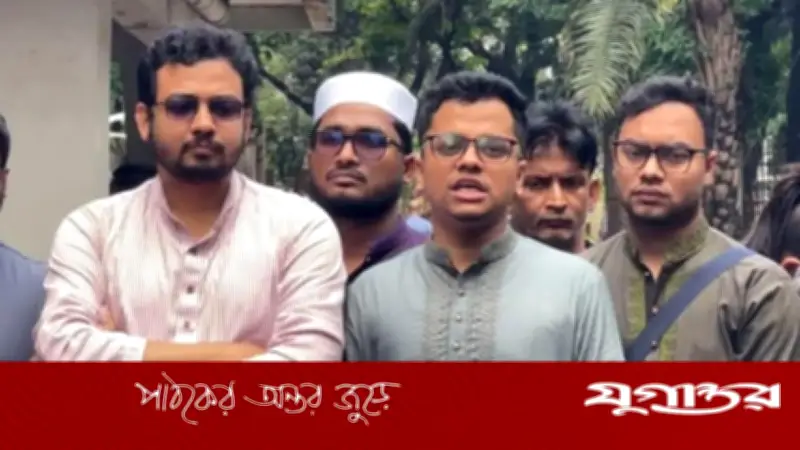 ডাকসুর স্লোগান: ‘এক, দুই, তিন, চার-আদুভাই সিট ছাড়’