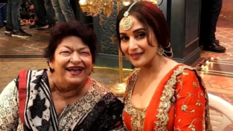 সংগ্রামী জীবন থেকে বলিউডের কিংবদন্তি কোরিওগ্রাফার সরোজ খান
