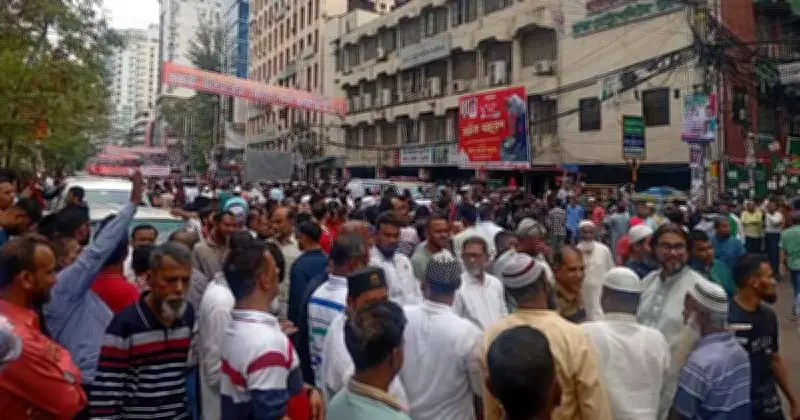 মে দিবসে নয়াপল্টনে বিএনপির শ্রমিক সমাবেশে নেতাকর্মীদের ঢল