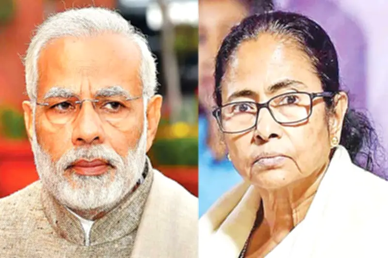 পশ্চিমবঙ্গে মোদি বনাম দিদির লড়াই, সাপলুডু খেলায় প্রচার
