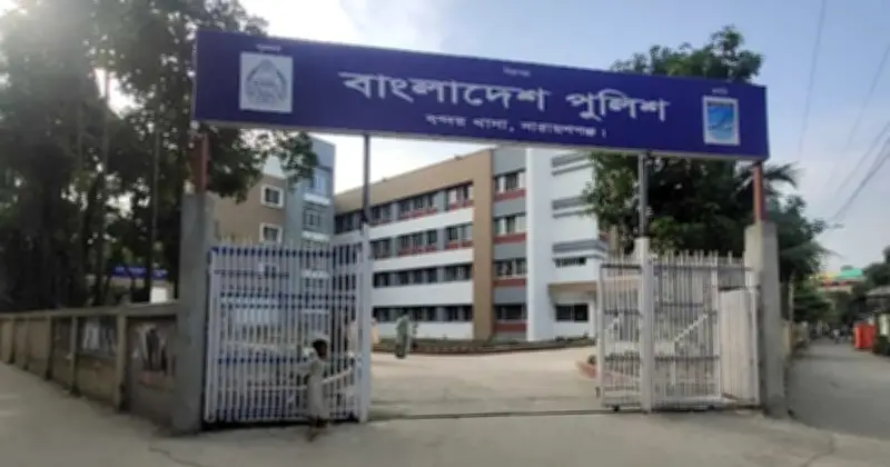 ছিনতাই তদন্তে গিয়ে পুলিশের ওপর হামলা, অস্ত্র লুট ও উদ্ধার