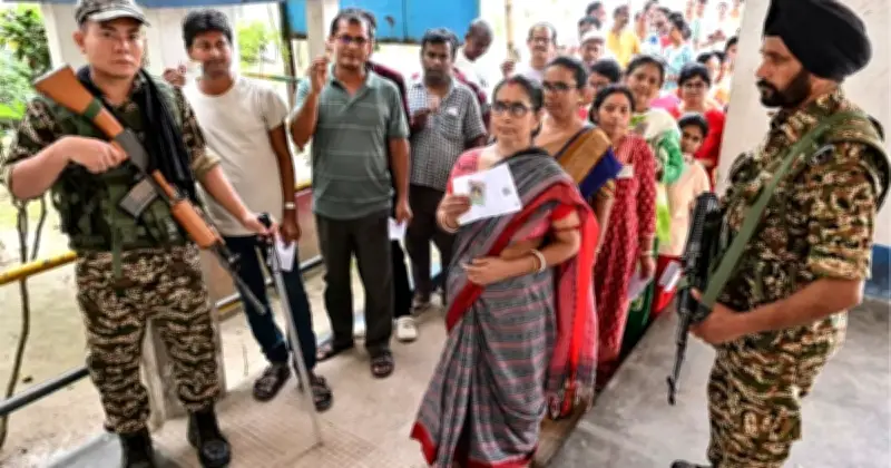পশ্চিমবঙ্গের দুই আসনের ১৫ বুথে পুনরায় ভোটগ্রহণ শনিবার